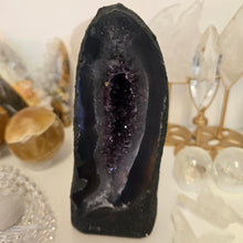 Load image into Gallery viewer, Amethyst Agate Cathedral
