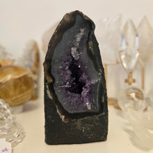 Load image into Gallery viewer, Amethyst Agate Cathedral
