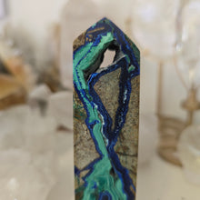 Load image into Gallery viewer, Azurite Malachite Tower
