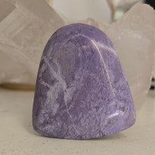 Load image into Gallery viewer, Lavender Jade Arch Palmstone
