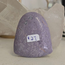 Load image into Gallery viewer, Lavender Jade Arch Palmstone
