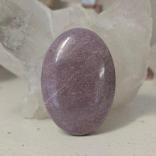 Load image into Gallery viewer, Lavender Jade Palmstone
